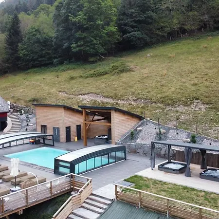 La Ferme de Rochesson, Jacuzzis privatif&Piscine commune Esterno foto