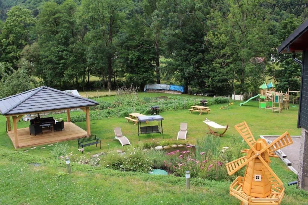 Apartment La Ferme De Rochesson, Jacuzzis & Piscine Commune Rochesson