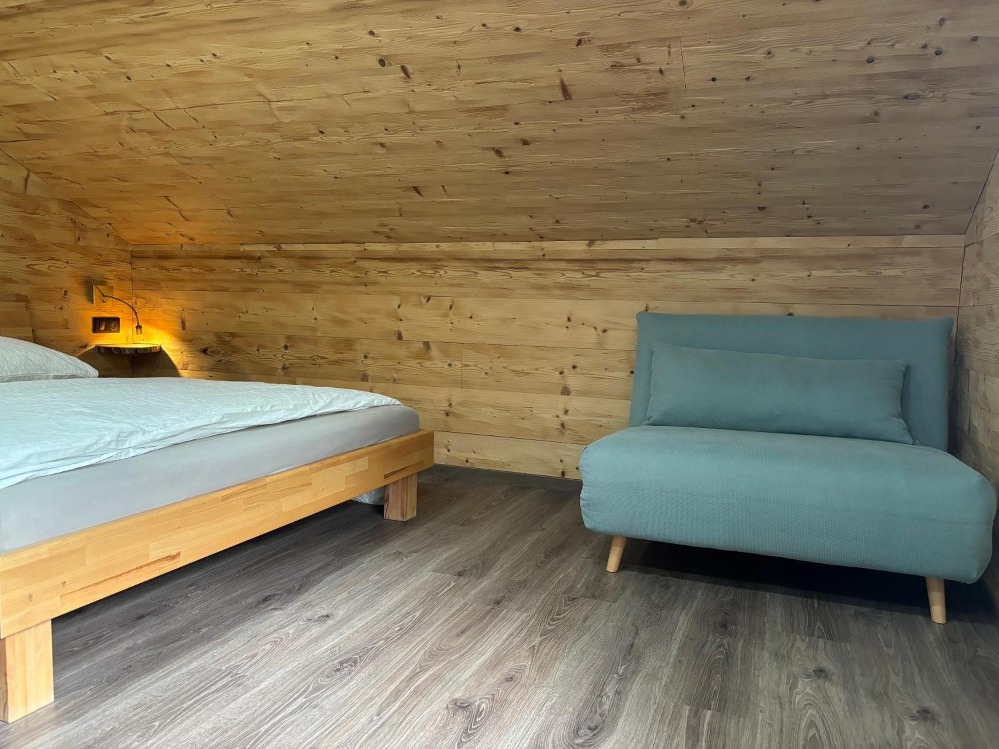 La Ferme De Rochesson, Jacuzzis & Piscine Commune Apartment Rochesson